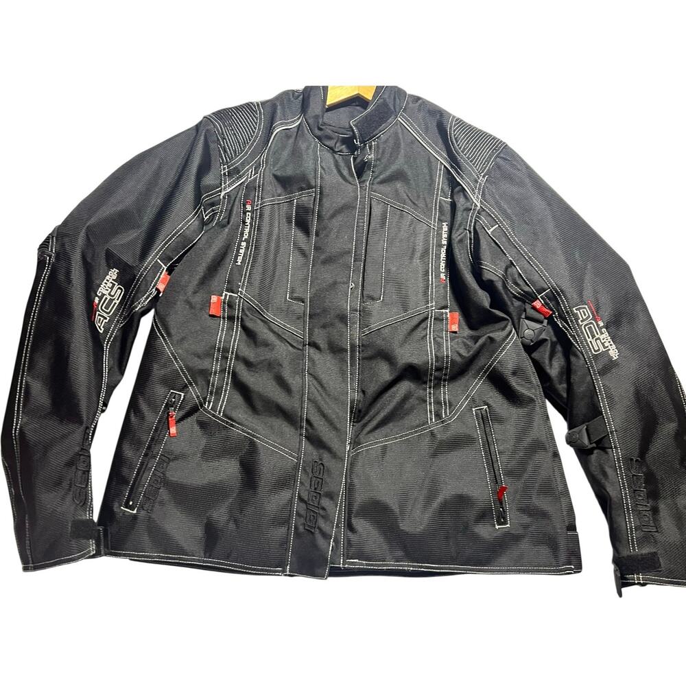 Sedici A16  Motorcycle Protective Gear
Jacket Size: W2XL
Pants Size: WXL